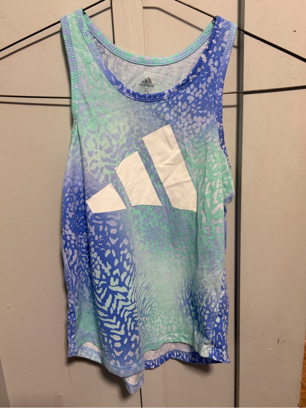 Kids adidas shirt size 5